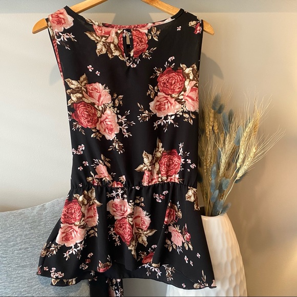 Suzy Shier Peplum Blouse Size XL - Picture 3 of 7